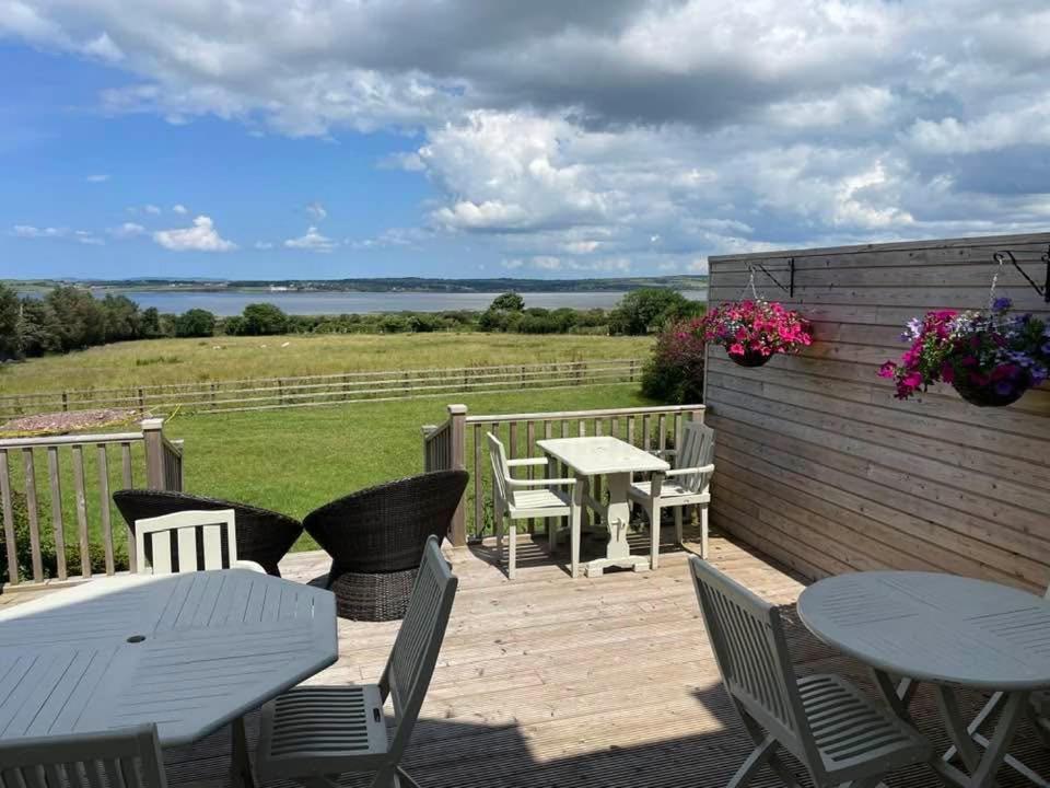 Keanes Of Curraheen, Bar, Restaurant & Accommodation 트롤리 외부 사진